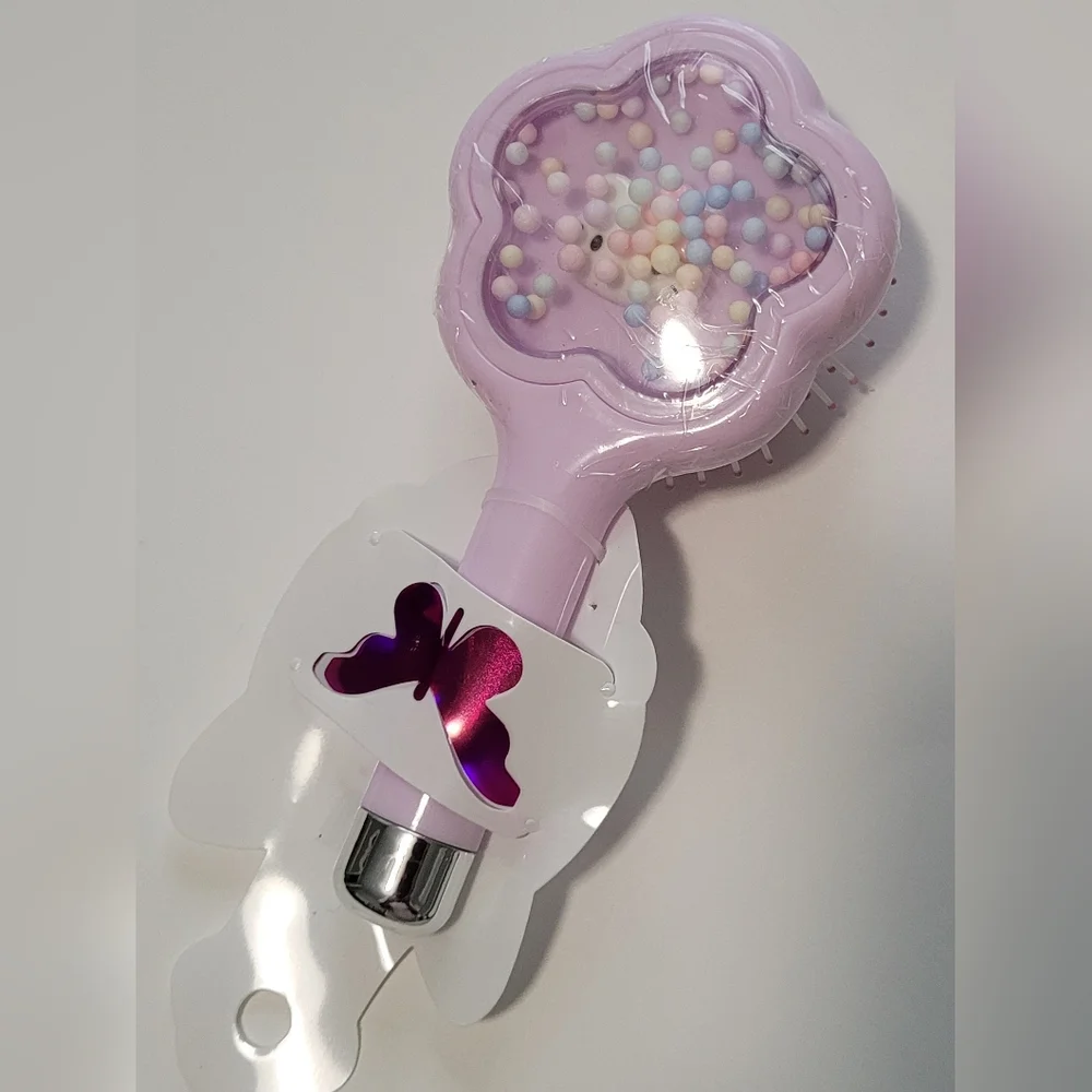 NIP Hello Kitty Hair Brush